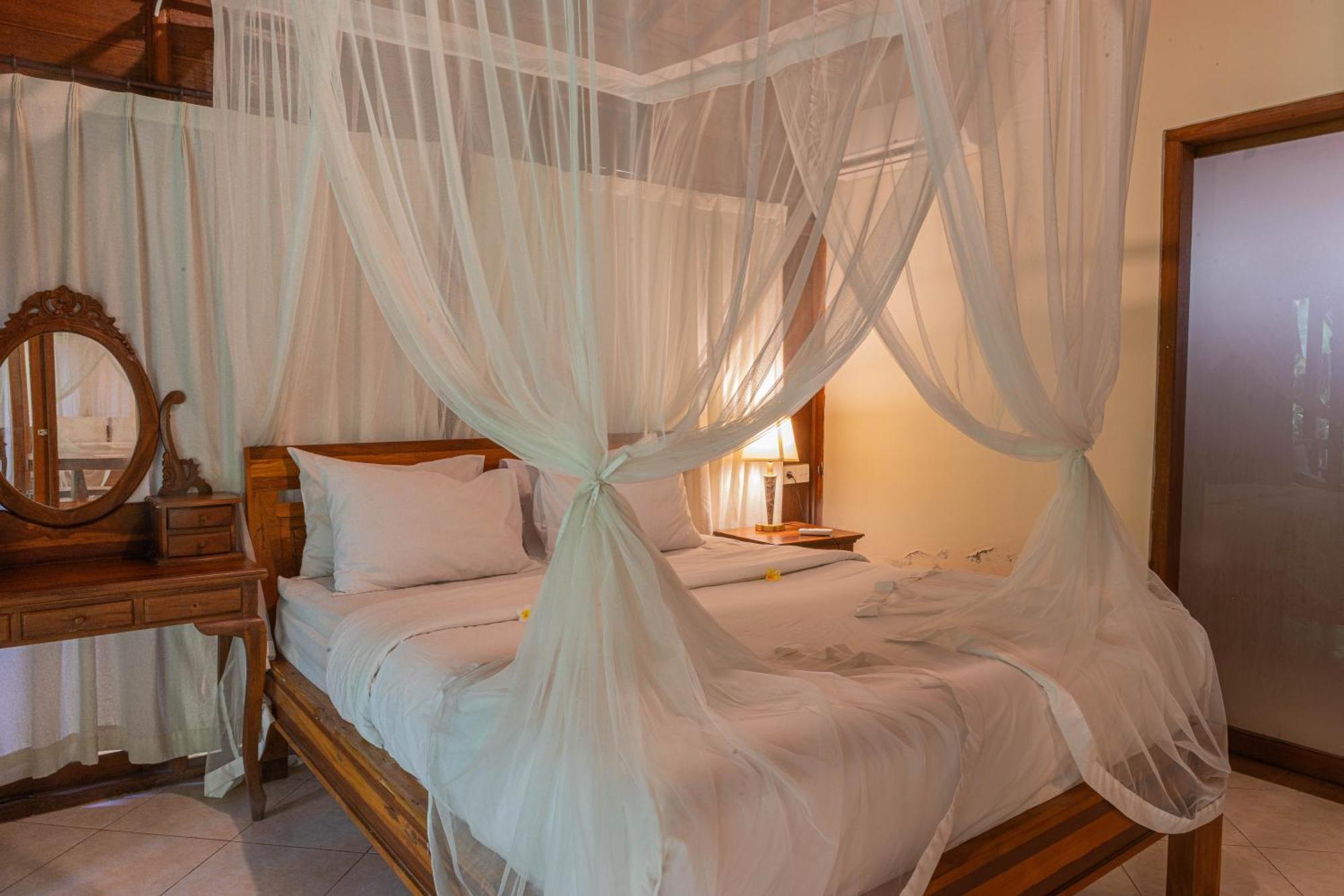 Sari Bamboo Villas Ubud Værelse billede